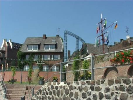 Rees : Rheinpromenade